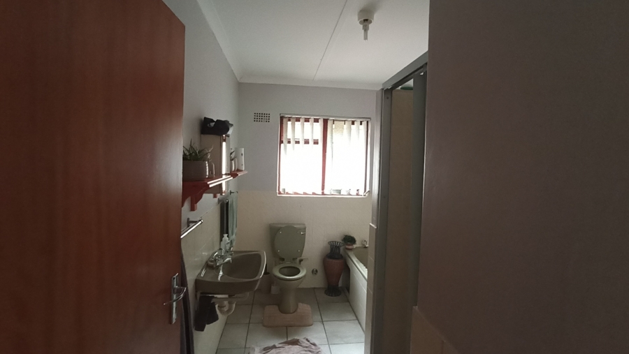 2 Bedroom Property for Sale in Vredenburg Western Cape